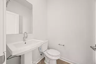 107 S Laxore St, Anaheim, CA 92804 - Photo 19