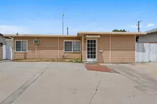 13079 Daventry St, Pacoima, CA 91331 - Photo 3