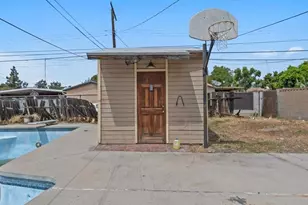 13079 Daventry St, Pacoima, CA 91331 - Photo 17