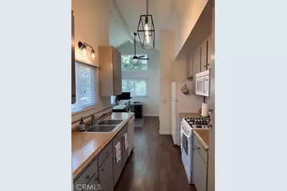 700 E Lake Drive #52, Orange, CA 92866 - Photo 7