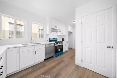 1558 Hauser, Los Angeles, CA 90019 - Photo 11