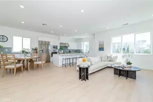 414 Treble, Irvine, CA 92618 - Photo 5