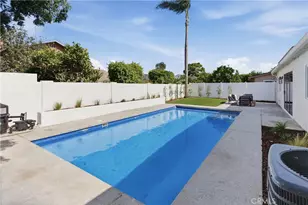 20682 Queens Park Ln, Huntington Beach, CA 92646 - Photo 19