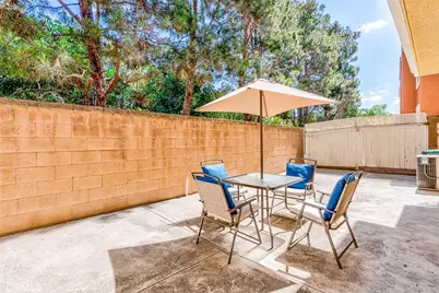 38 Daisy, Irvine, CA 92618 - Photo 3