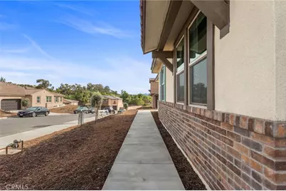 1390 Amanda Glen, Escondido, CA 92029 - Photo 3