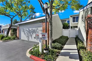 25061 Silverleaf, Laguna Hills, CA 92653 - Photo 3