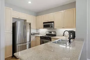 2448 Watermarke, Irvine, CA 92612 - Photo 3