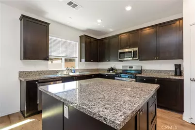 12479 Sunset, Victorville, CA 92392 - Photo 5