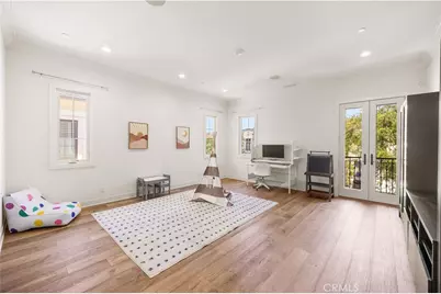 92 Interstellar, Irvine, CA 92618 - Photo 35