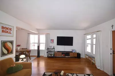 1334 E 1st Street #12, Long Beach, CA 90802 - Photo 11