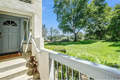 24604 Brighton, Valencia, CA 91355 - Photo 3