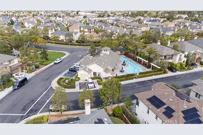 17491 Oakbluffs Lane, Huntington Beach, CA 92649 - Photo 63