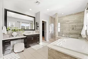 17491 Oakbluffs Ln, Huntington Beach, CA 92649 - Photo 37