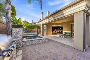 17491 Oakbluffs Ln, Huntington Beach, CA 92649 - Photo 29