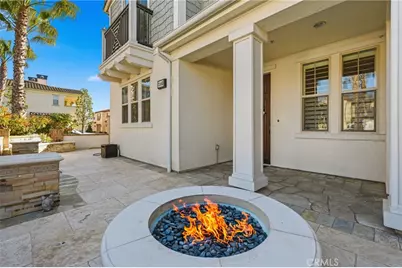 21445 Hayley, Huntington Beach, CA 92646 - Photo 5