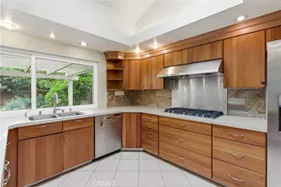 2788 Bluebird Cir, Costa Mesa, CA 92626 - Photo 7