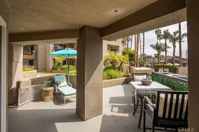 400 Lake #105, Huntington Beach, CA 92648 - Photo 5