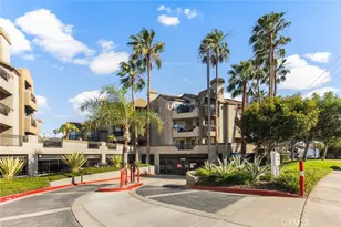 400 Lake, Huntington Beach, CA 92648 - Photo 29
