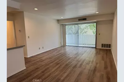 700 W 3rd #B107, Santa Ana, CA 92701 - Photo 3