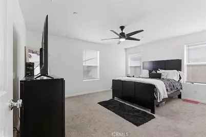 8716 Akero, Bakersfield, CA 93307 - Photo 19