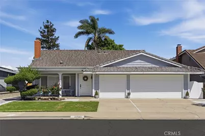 20542 Bearsden, Huntington Beach, CA 92646 - Photo 1