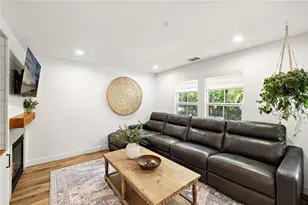 90 Three Vines Ct, Ladera Ranch, CA 92694 - Photo 9