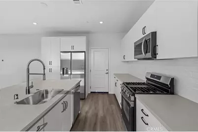 4806 Milkweed Court, Fontana, CA 92336 - Photo 9