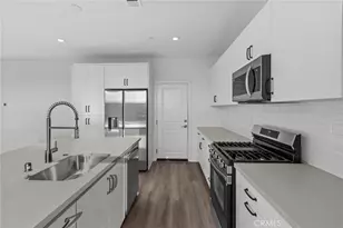 4806 Milkweed Ct, Fontana, CA 92336 - Photo 9