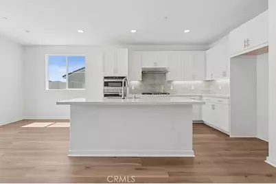 28916 Vertex Way, Canyon Country, CA 91350 - Photo 5