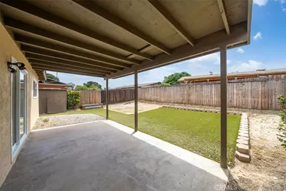2185 San Bernardo, Hemet, CA 92545 - Photo 23