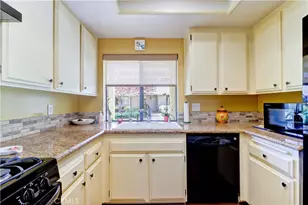 8566 Fallbrook Cir 706-B, Huntington Beach, CA 92646 - Photo 11