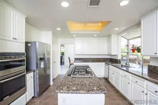 28105 Hollyberry Ln, Yorba Linda, CA 92887 - Photo 9