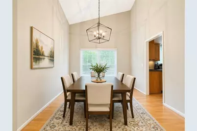 21100 Vintage, Chatsworth, CA 91311 - Photo 5
