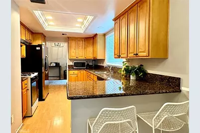 21100 Vintage, Chatsworth, CA 91311 - Photo 11