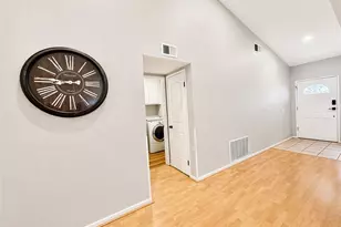 21100 Vintage, Chatsworth, CA 91311 - Photo 5