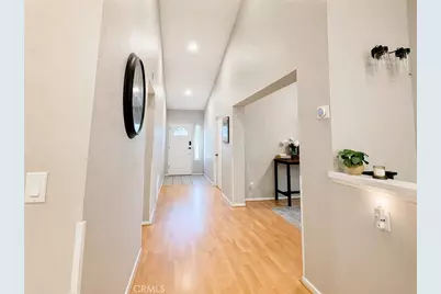 21100 Vintage, Chatsworth, CA 91311 - Photo 3