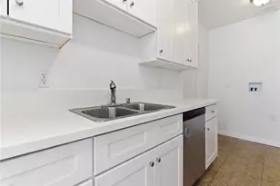 7307 Tyrone Ave, Van Nuys, CA 91405 - Photo 7