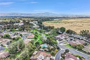 2 Featherwood, Irvine, CA 92612 - Photo 35
