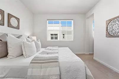 136 Acamar, Irvine, CA 92618 - Photo 19