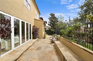 122 Catalonia, Irvine, CA 92618 - Photo 39