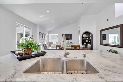 718 Via Nublado, San Clemente, CA 92672 - Photo 17