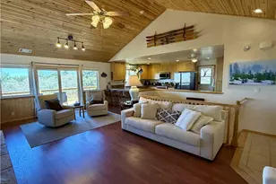 33470 Angeles Dr, Green Valley Lake, CA 92341 - Photo 11