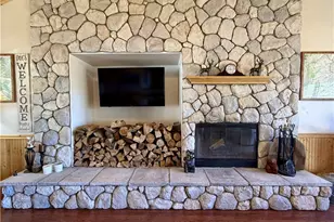 33470 Angeles Dr, Green Valley Lake, CA 92341 - Photo 15
