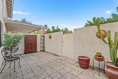 2010 Lawrence Crossley, Palm Springs, CA 92264 - Photo 27