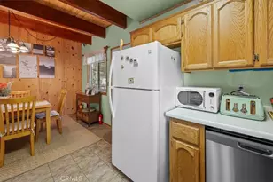 560 Lakewood Ln, Big Bear Lake, CA 92315 - Photo 13