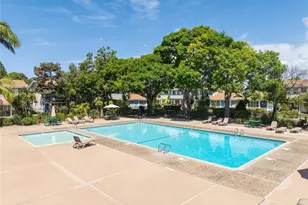 19868 Piccadilly Ln, Huntington Beach, CA 92646 - Photo 13
