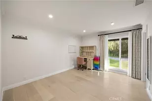 16935 Esquira Pl, Encino, CA 91436 - Photo 27