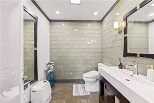 16935 Esquira Pl, Encino, CA 91436 - Photo 23