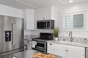 264 Mayflower, Newport Beach, CA 92660 - Photo 23
