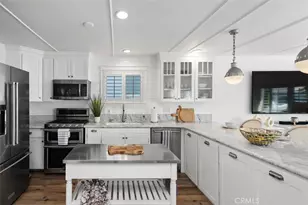 264 Mayflower, Newport Beach, CA 92660 - Photo 19